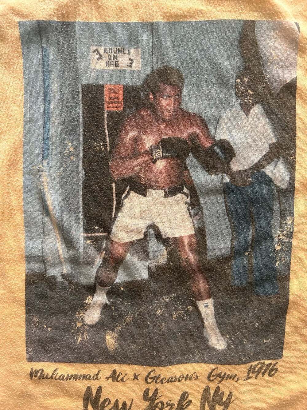 Superare Muhammad Ali x Gleason's Gym 1976 Photo T-Shirt - Picture 2 of 4
